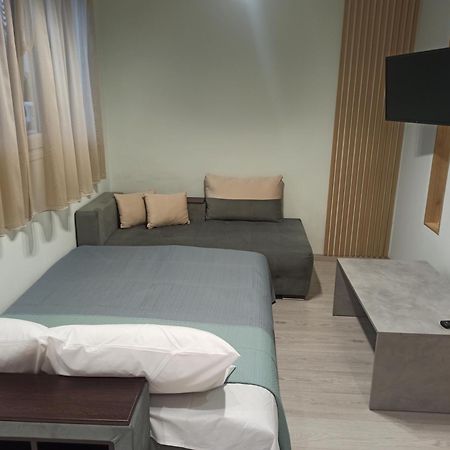 Axas Apartments Michaniona Esterno foto
