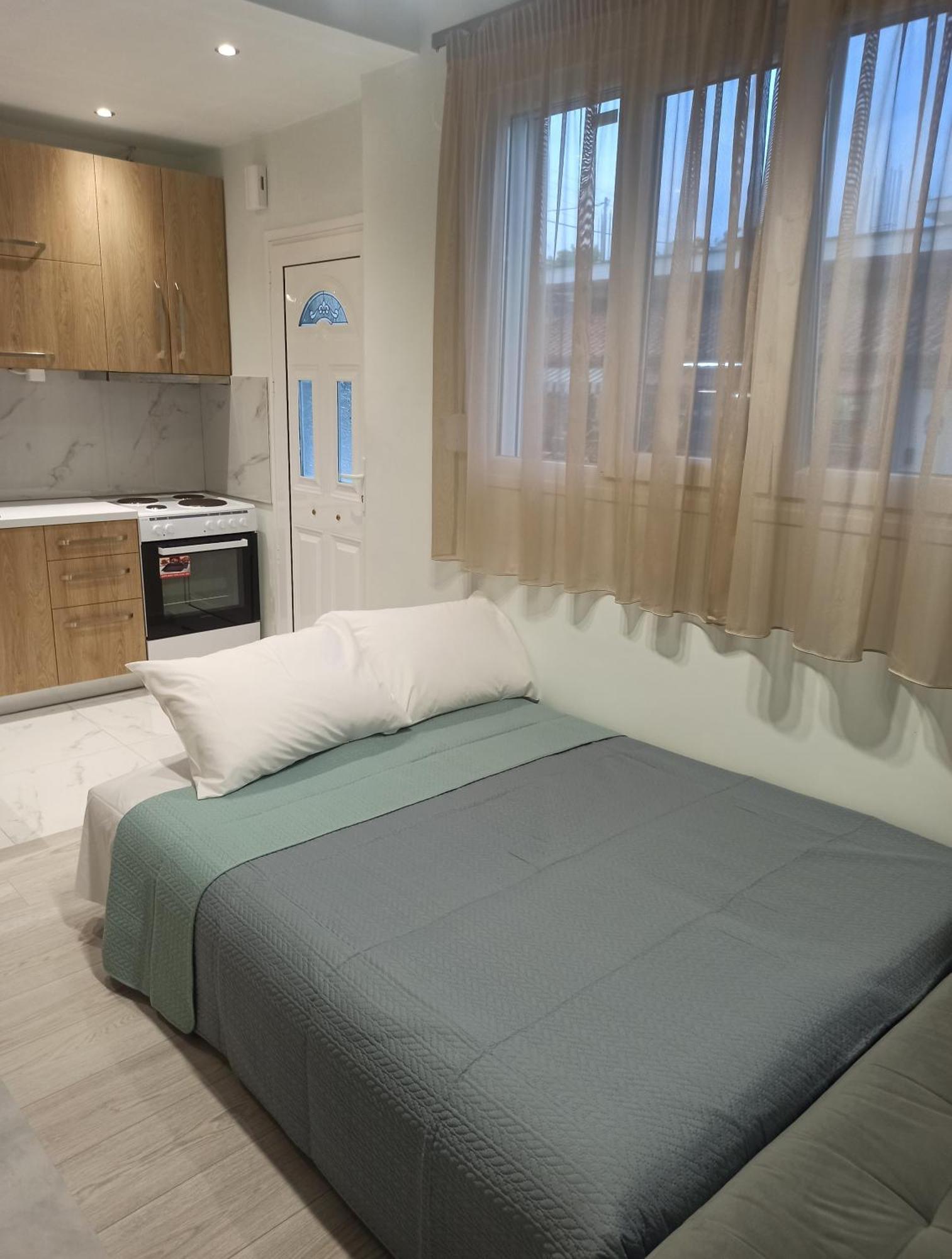 Axas Apartments Michaniona Esterno foto
